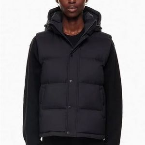 Aritzia The Super Puff Vest size M